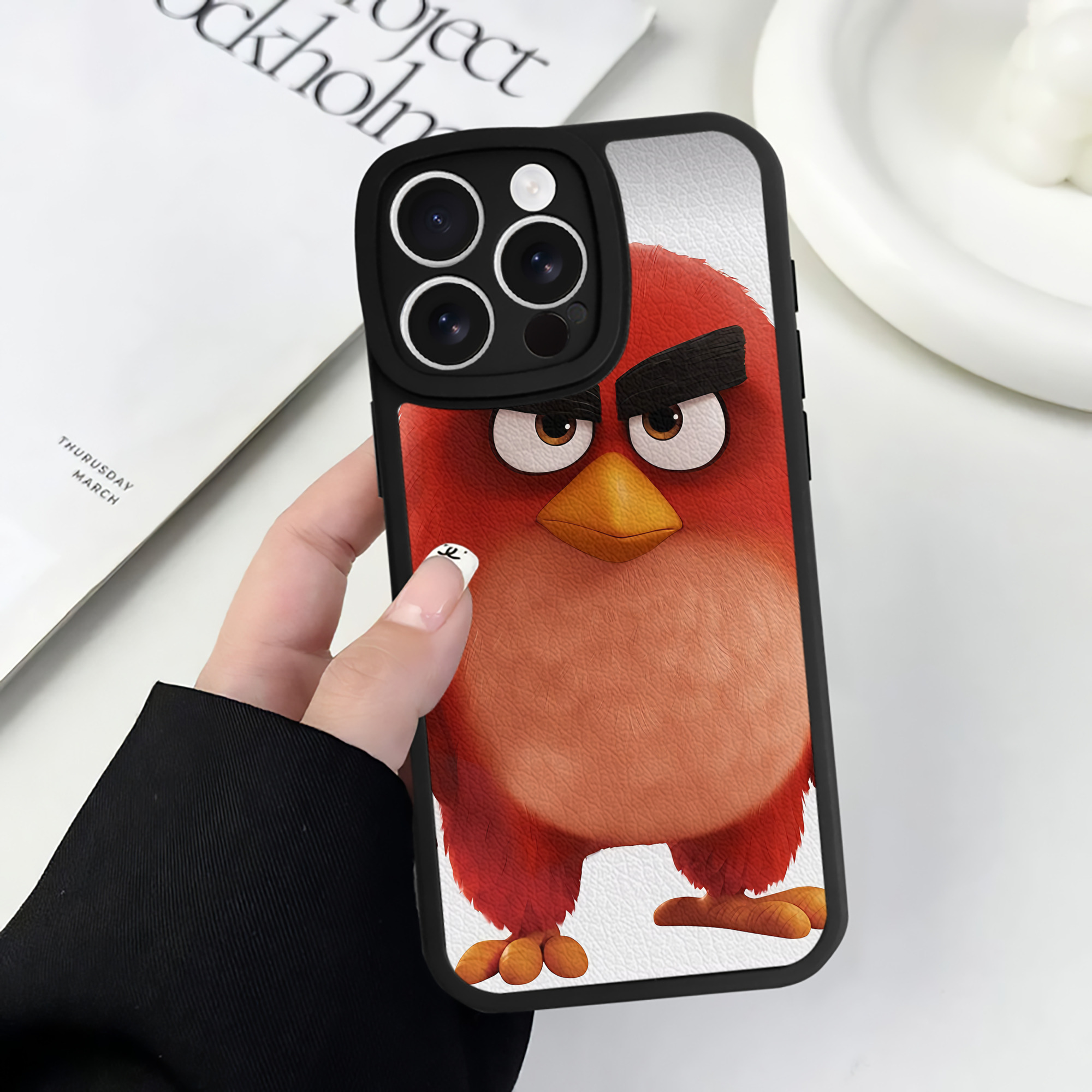 （画像用） Angry Birds アングリーバード 【iPhone 16シリーズ対応】シリコンスマホケース（レザー調） 材質：シリコン
